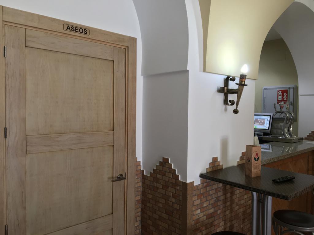 Hostal Los Encinares Villanueva de Cordoba Exterior photo